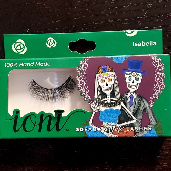 LOT OF 12 False Eyelashes- NIB - Picture 2 of 13